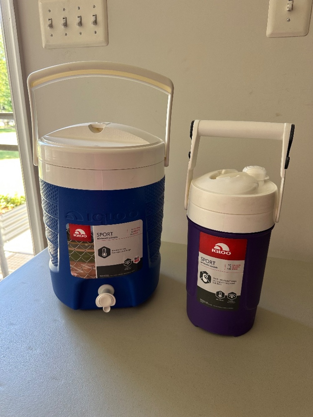 NEW Igloo Sport Cooler BUNDLE 2 GAL and 1/2 GAL